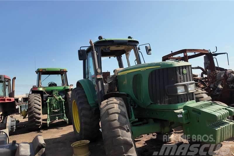 John Deere JD 6920 TractorÂ Now stripping for spares. Трактори