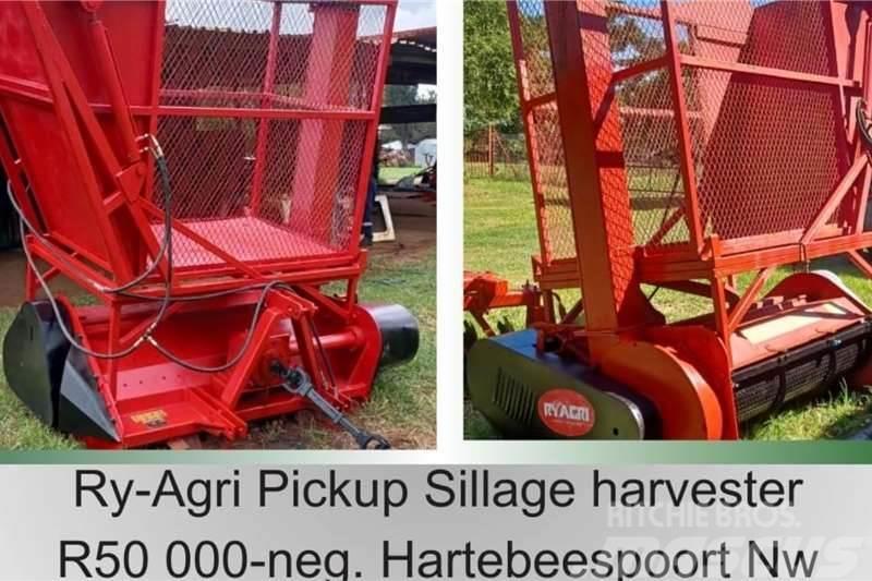  RY Agri pickup harvester Вантажівки / спеціальні