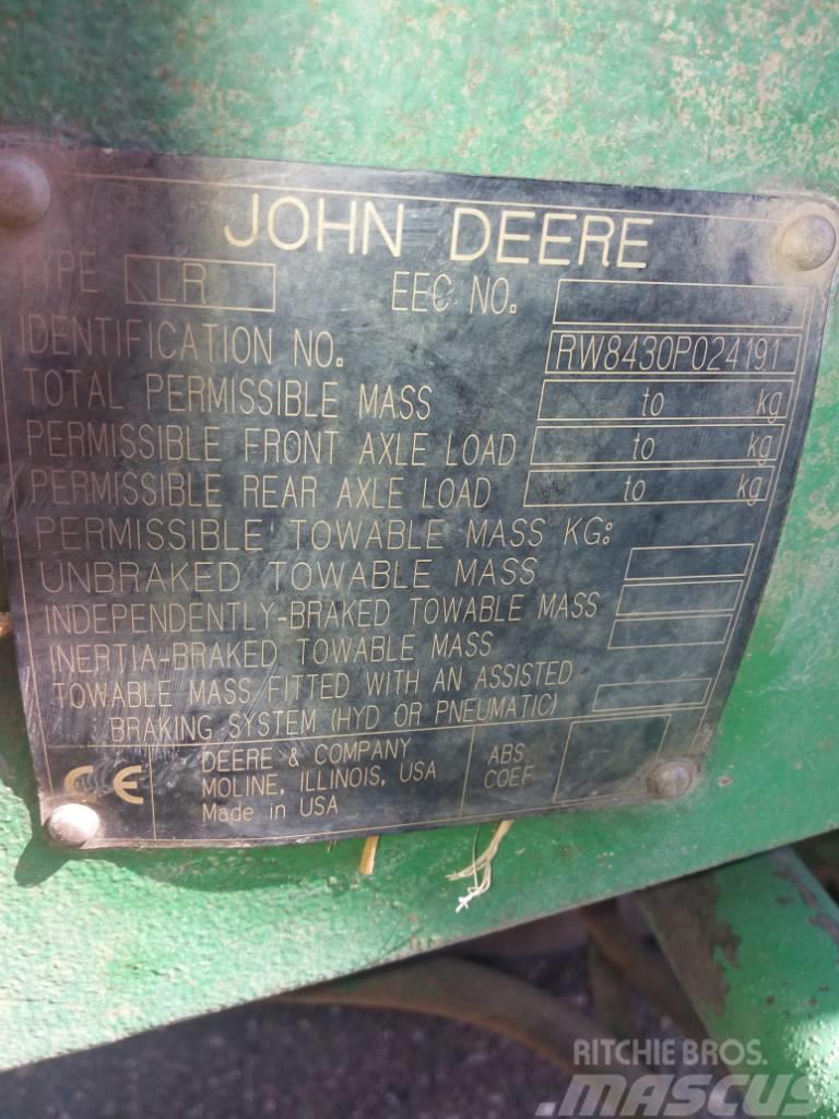 John Deere 8430 Трактори