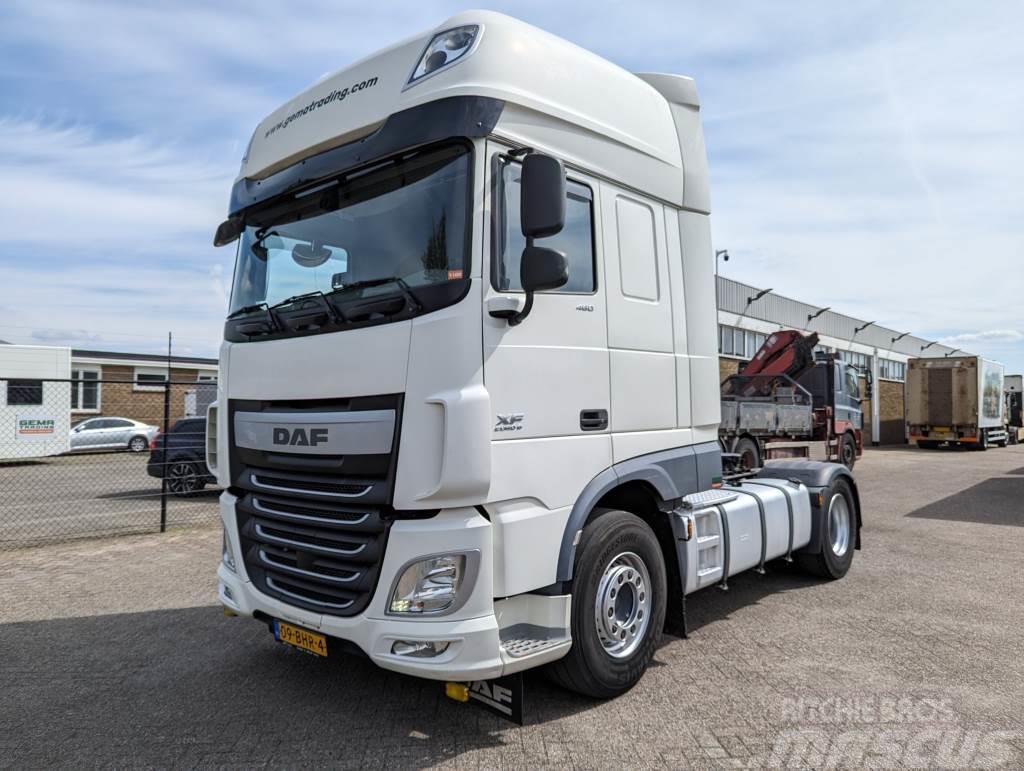 DAF FT XF460 4x2 Superspacecab Euro6 - Double Tanks - Тягачі