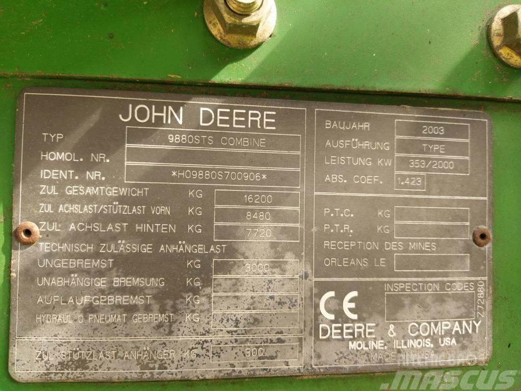 John Deere 9880 STS Зернозбиральні комбайни