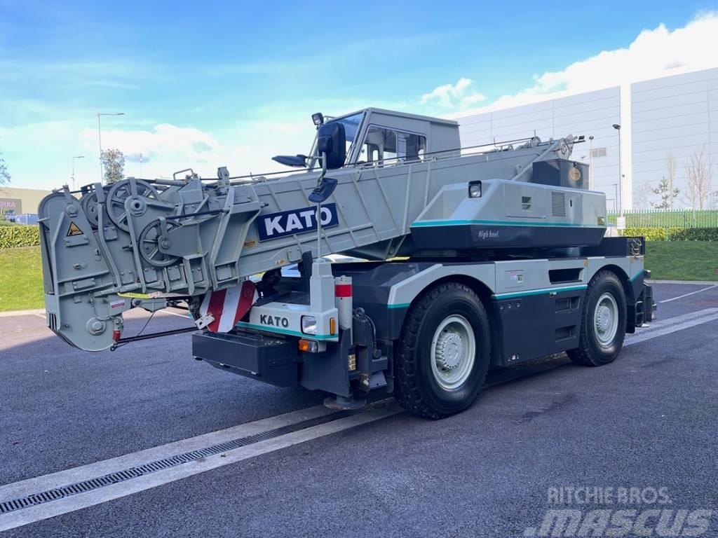 Kato MR220 City Crane - Only 203 kms from NEW !!! автокрани