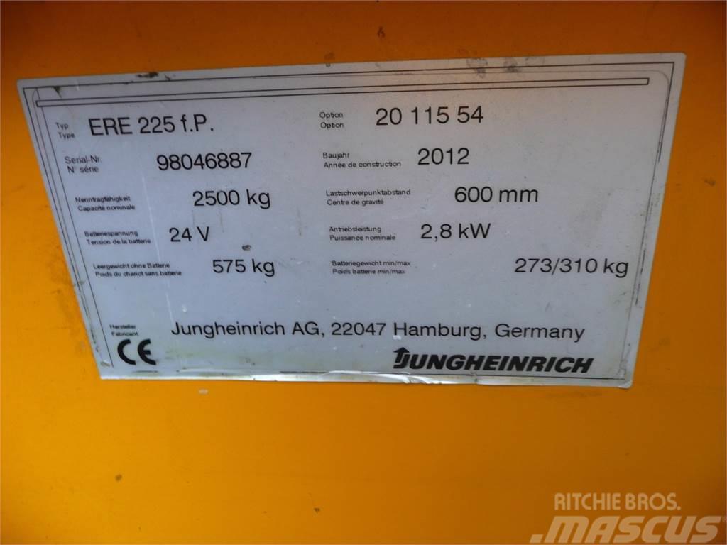 Jungheinrich ERE 225 Візки для перевезення піддонів