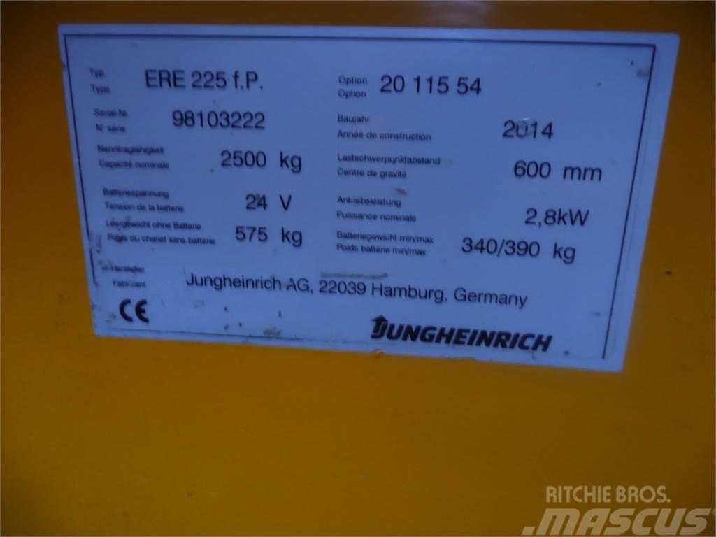 Jungheinrich ERE 225 Візки для перевезення піддонів