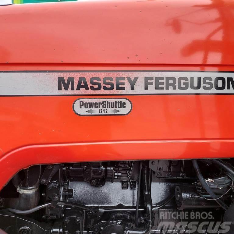 Massey Ferguson 25 Зернозбиральні комбайни