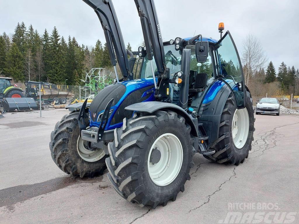 Valtra N134 SMARTTOUCH Трактори