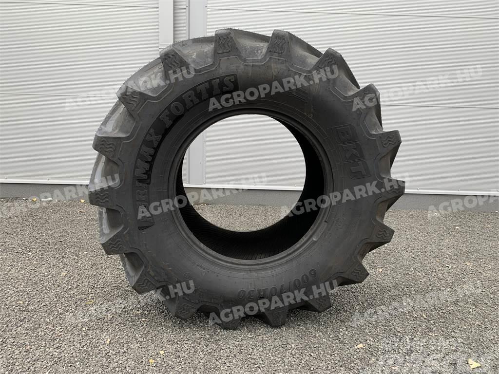BKT tire in size 600/70R30 Колеса