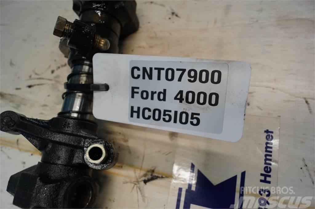 Ford 4000 Двигуни