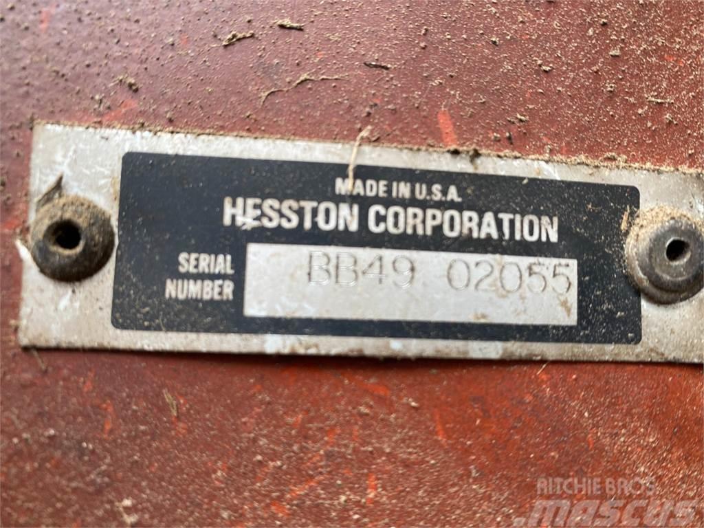 Hesston 4900 Тюкові прес-підбирачі