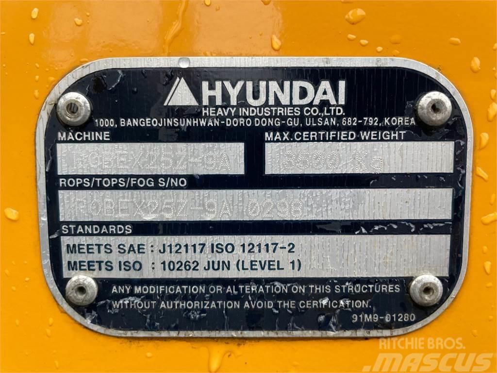 Hyundai 25z-9ak - 2.700 kg. minigraver / 350 Timer / Står  Міні-екскаватори < 7т