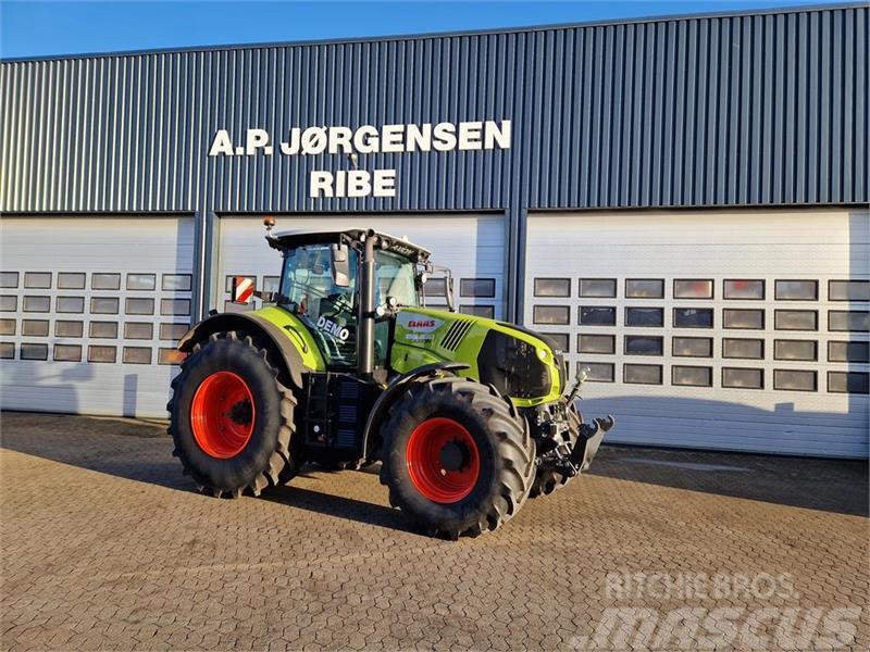 CLAAS AXION 830 CMATIC med CEMIS 1200 GPS Трактори