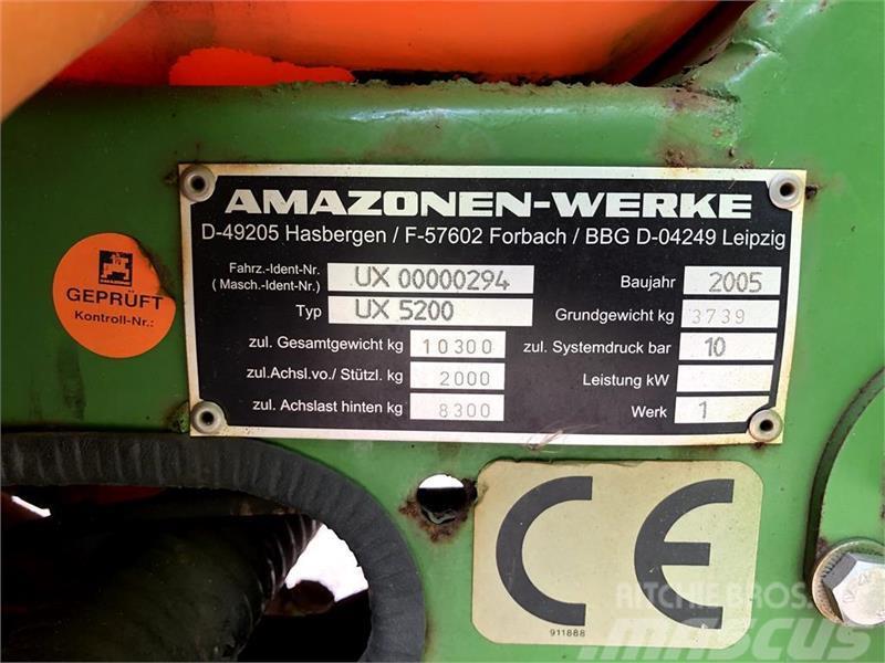 Amazone UX5200 24 meter med bom styring Причіпні обприскувачі