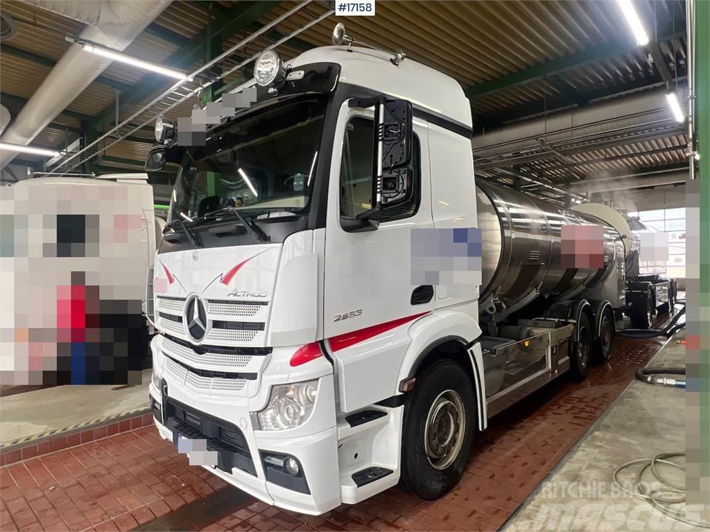 Mercedes-Benz Actros 2553 6x2 Chassis. WATCH VIDEO Шасі з кабіною