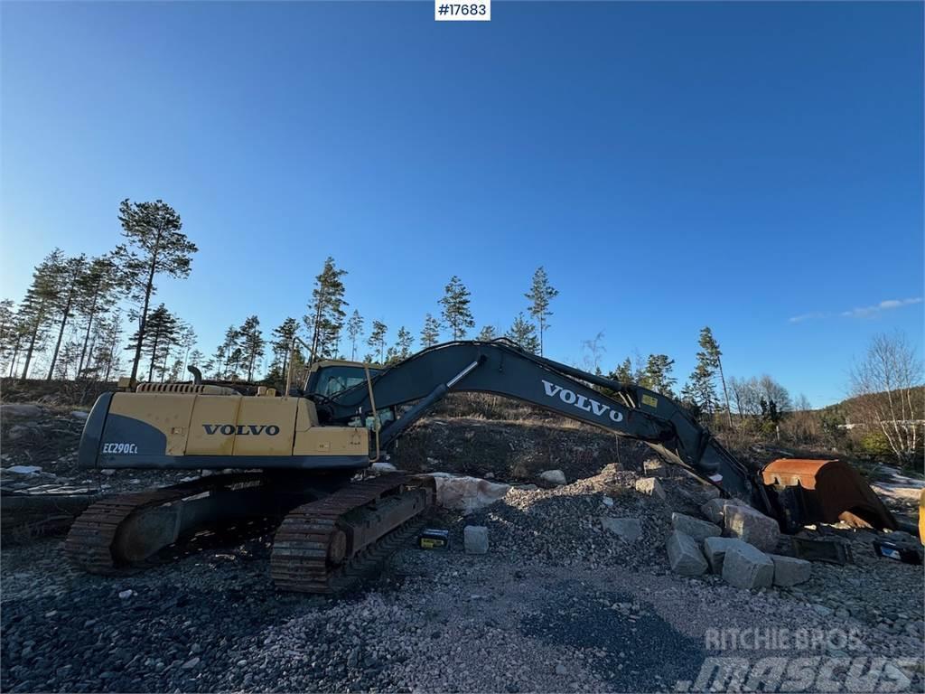 Volvo EC290CL Tracked excavator w/ digging bucket and ch Гусеничні екскаватори