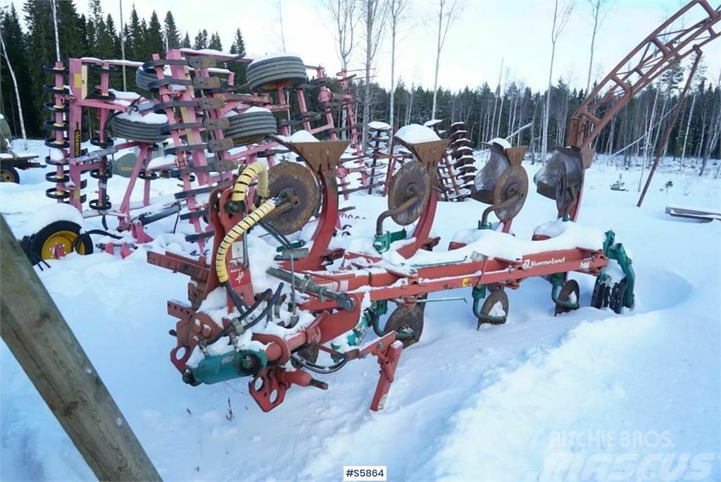 Kverneland Taarup 4032C PLOW WITH CUTTERS Інше