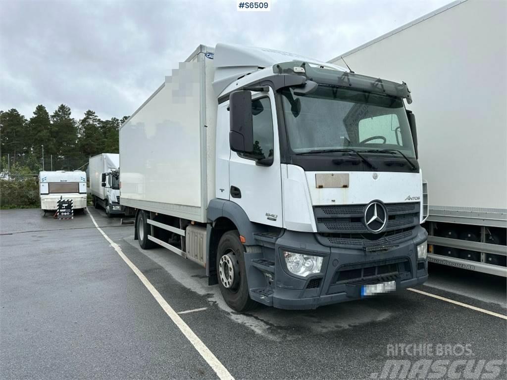 Mercedes-Benz Antos 1840 Box Truck With Tail Lift Фургони