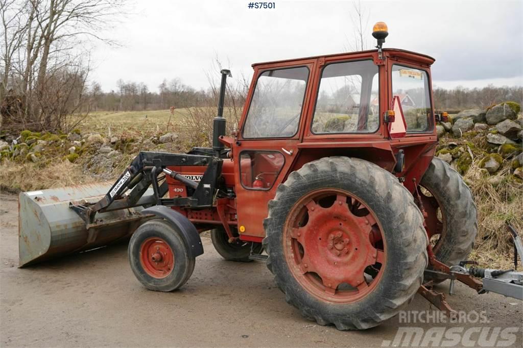 Volvo BM T 430 with front loader Трактори
