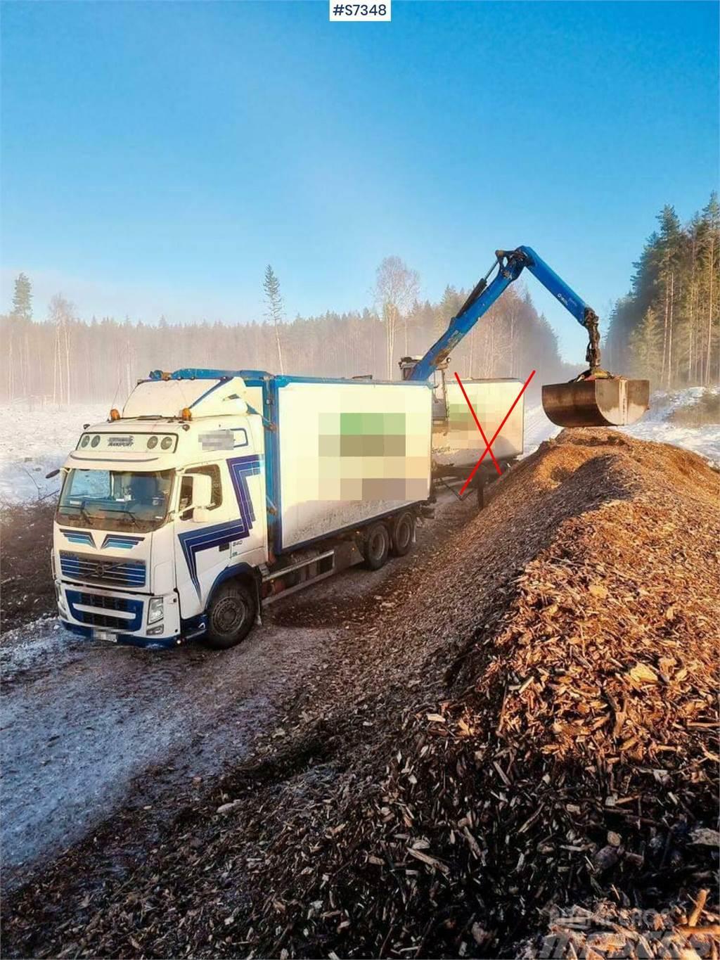 Volvo FH 6*4 Chip Truck with Palfinger crane Фургони