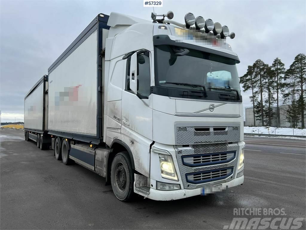 Volvo FH 6x2 wood chip truck with trailer Фургони