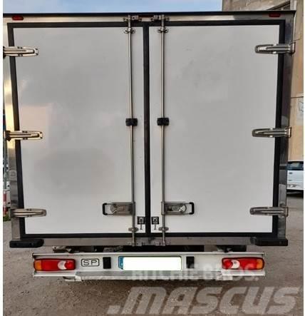  Chasis cabina Boxer L2 335 con caja camión térmico Вантажівки / спеціальні