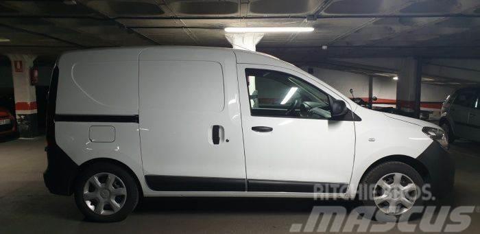 Dacia Dokker Comercial Van 1.6 GLP Essential 75kW Панельні фургони