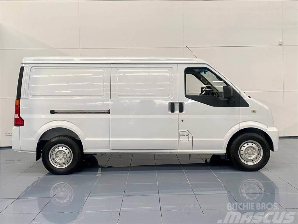 DFSK Serie C Pick Up Model C35 Van - Панельні фургони