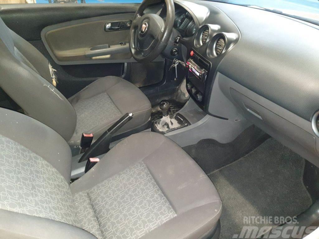 Seat Ibiza Comercial 1.4TDI Панельні фургони