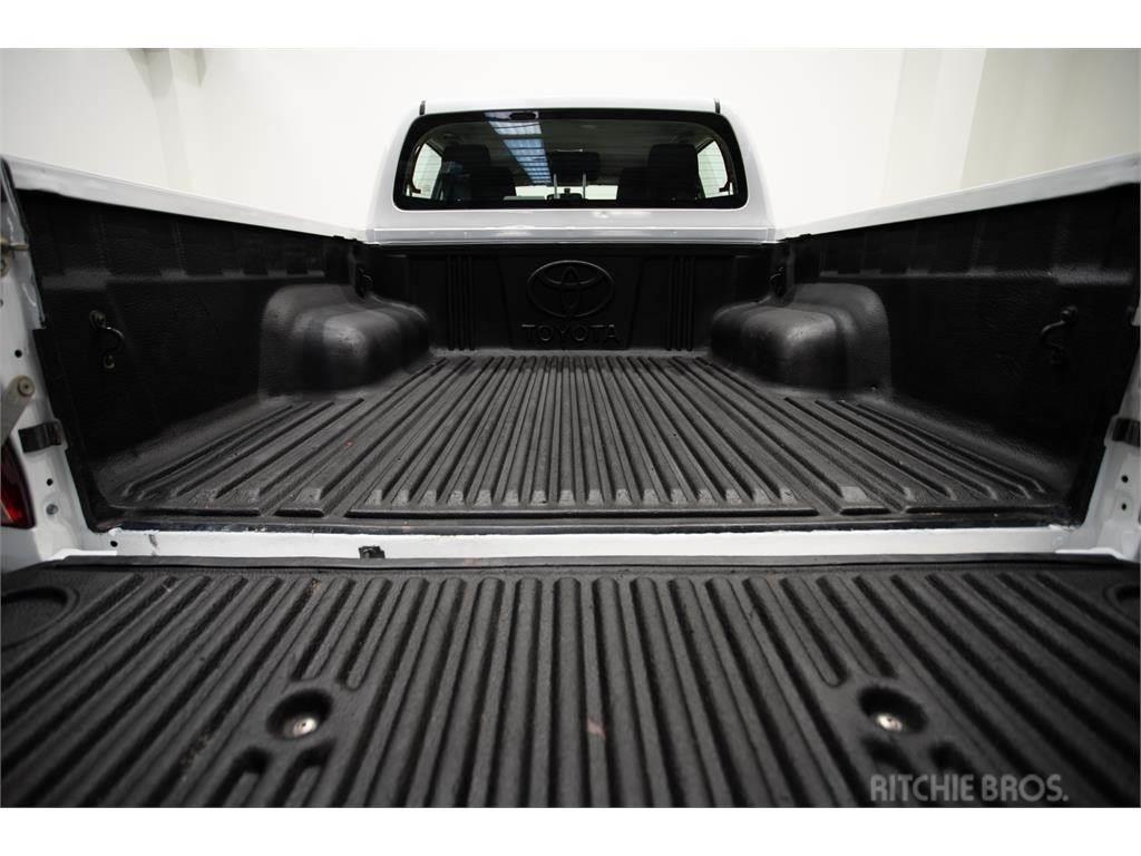 Toyota Hilux Cabina Doble GX Панельні фургони