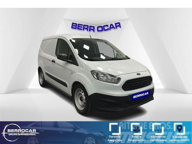 Ford Transit Courier Панельні фургони