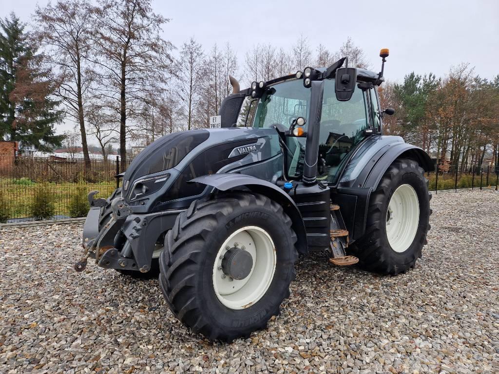 Valtra T 154 A Трактори
