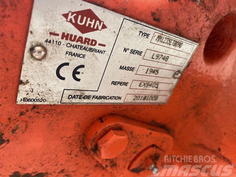 Kuhn MultiMaster 123 5ET8090 Реверсивні плуги