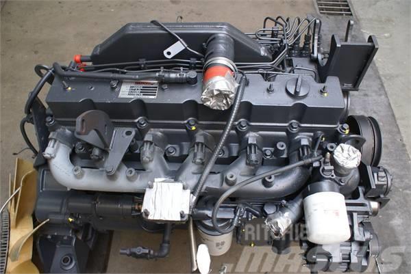 Komatsu S6D114 E1 Двигуни