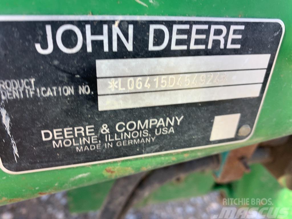 John Deere 6415 Трактори