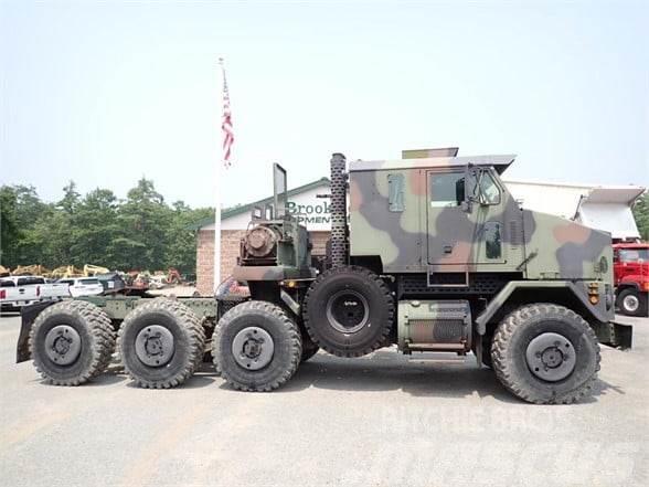 Oshkosh M1070 Вантажівки / спеціальні