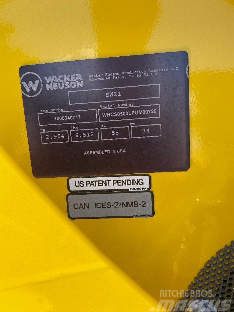 Wacker Neuson sw21 Міні-навантажувачі