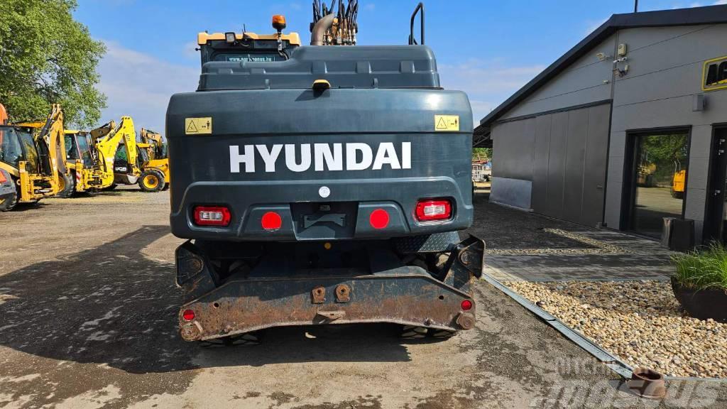 Hyundai HW140 Колісні екскаватори