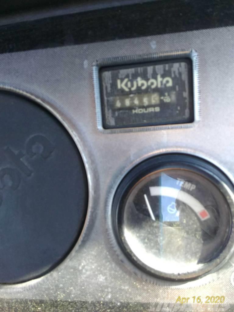 Kubota RTV 900 Підсобні машини