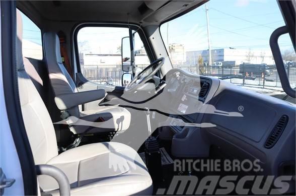 Freightliner BUSINESS CLASS M2 106 Інше