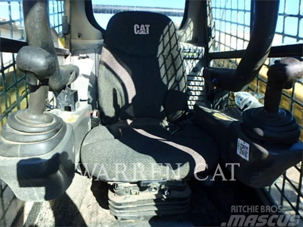 CAT 259D Гусеничні вантажники