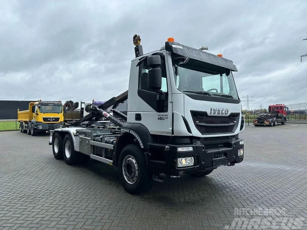 Iveco Trakker 450 6x4 Haaksysteem Euro 6 Вантажівки з гаковим підйомом