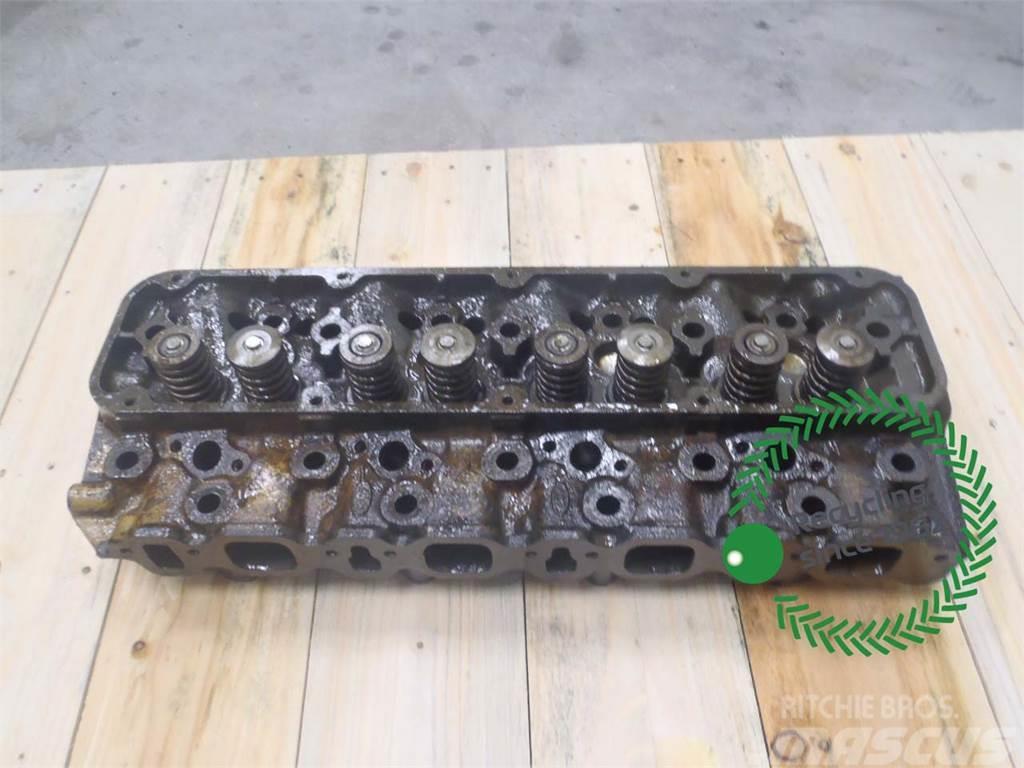 Ford 675 Cylinder head Двигуни