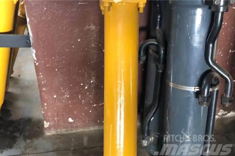 Dezzi Loader Lift Cylinder Вантажівки / спеціальні