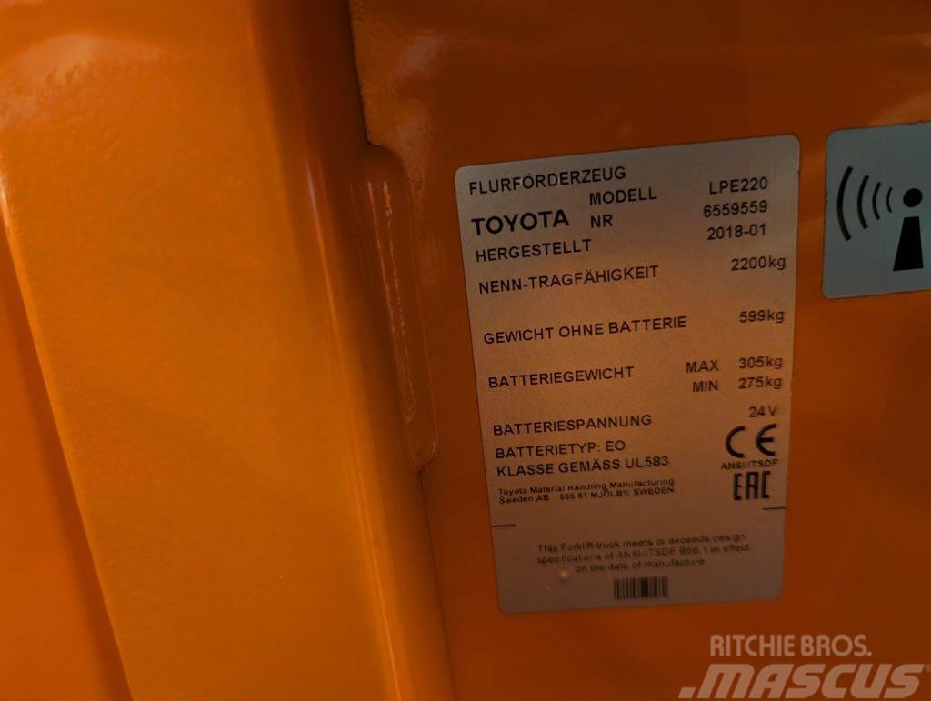 Toyota LPE 220 // Batterie 2020 // 3810 Std. // Initialhu Підбирачі замовлень з нижніх ярусів