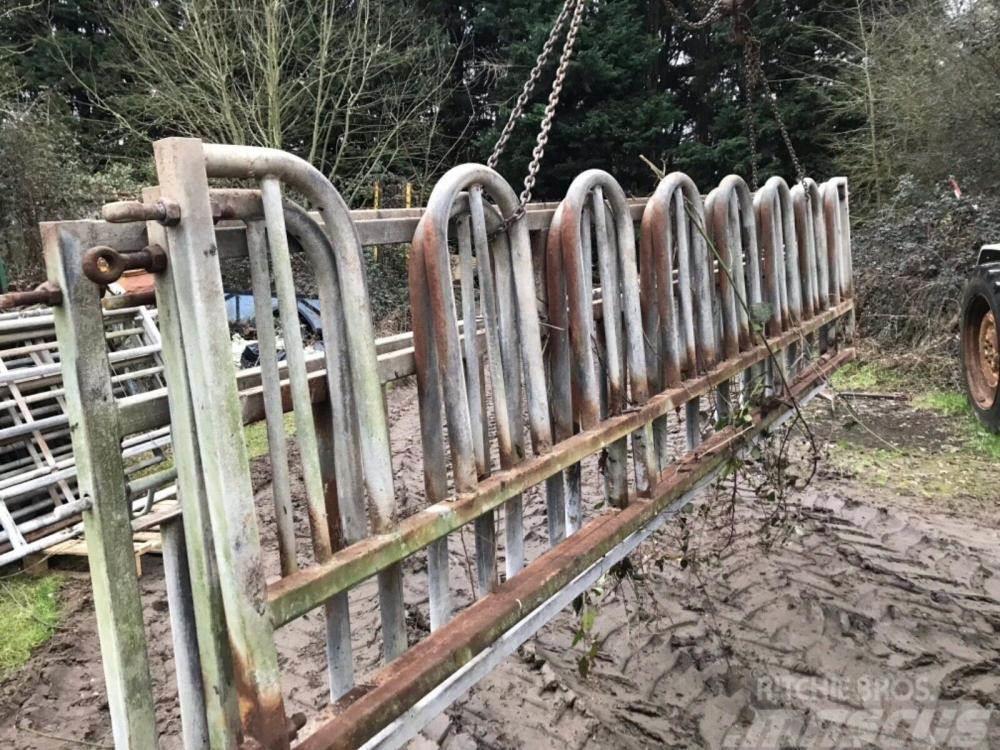  Cattle feed barriers 14 ft 6 Інше тваринницьке обладнання