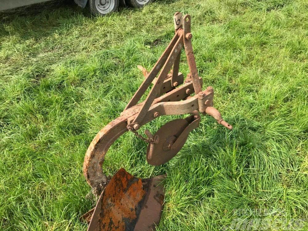 Massey Ferguson Single Furrow Plough £370 Інше обладнання