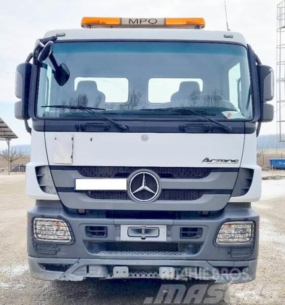Mercedes-Benz Actros 2536 L +Skibicki Вантажівки з гаковим підйомом