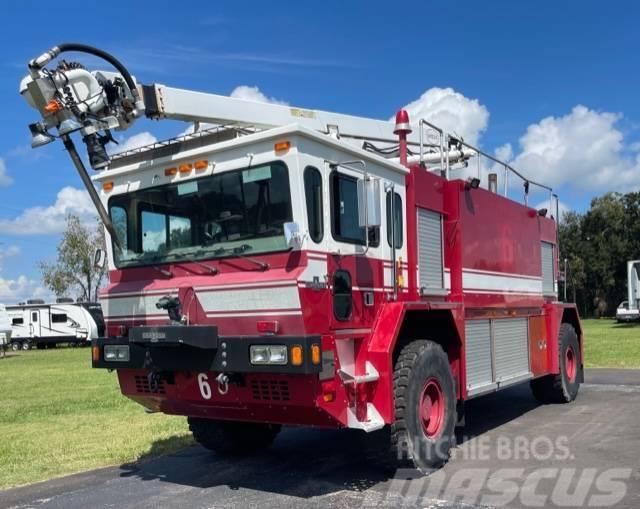  2001 OSHKOSH TI-1500AF4X4 FIRE TRUCK SKY BOOM 2001 Пожежні машини та устаткування