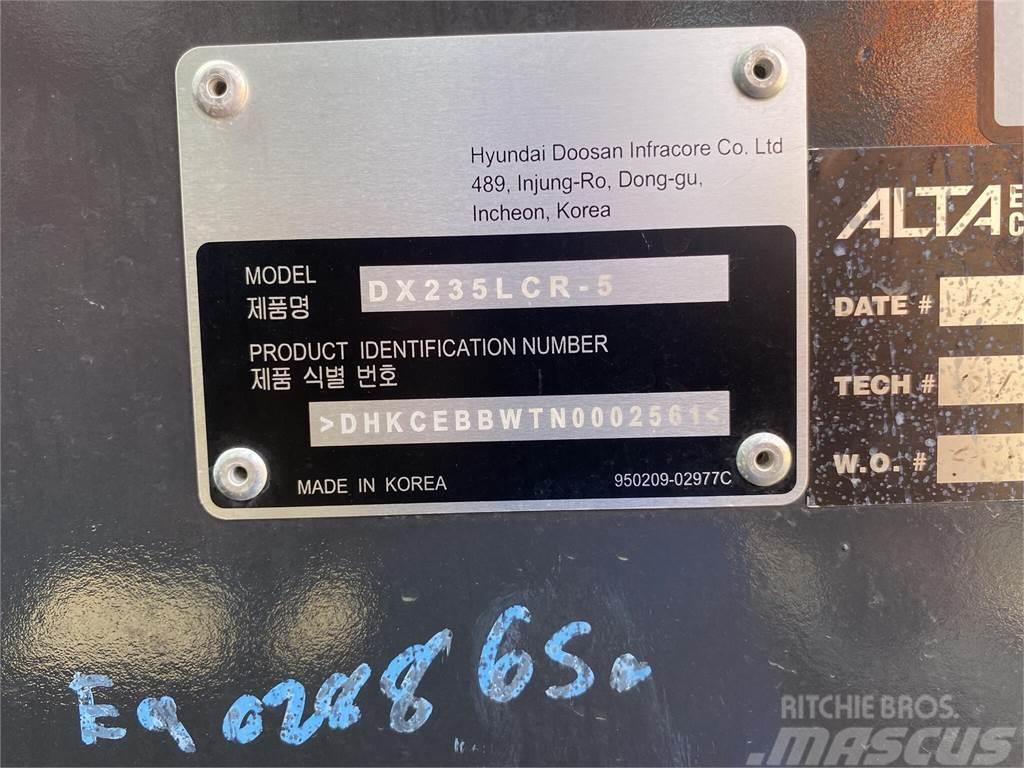 Develon DX235 LCR-5 Гусеничні екскаватори