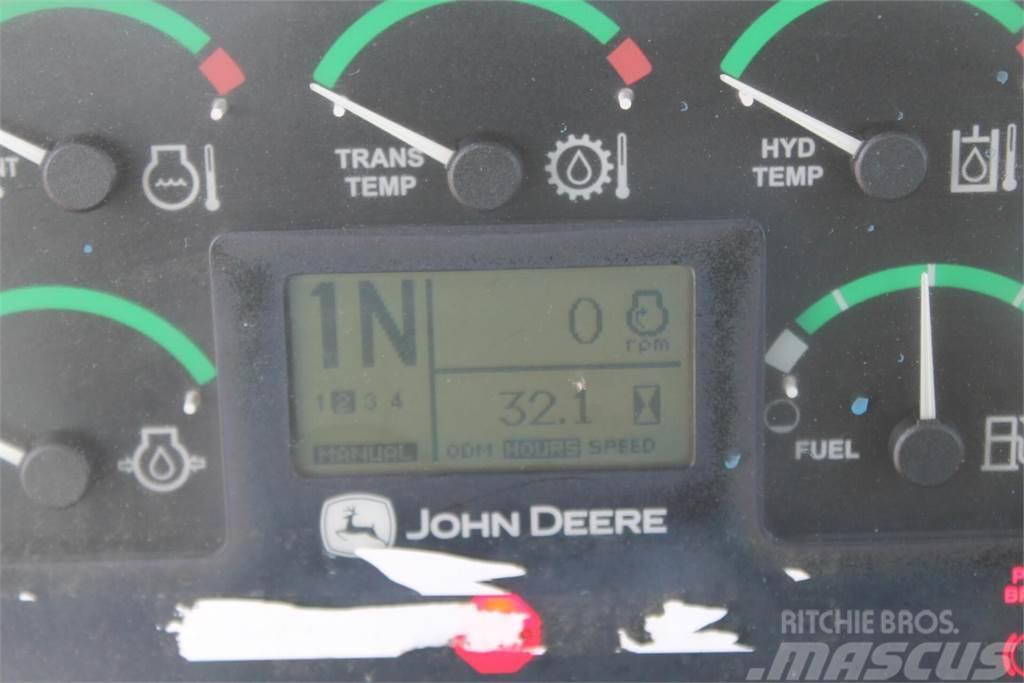 John Deere 444J Фронтальні навантажувачі