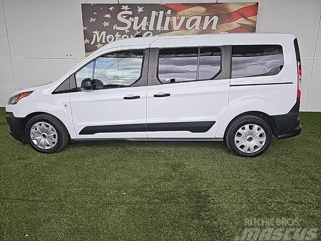 Ford Transit Connect Мікроавтобуси